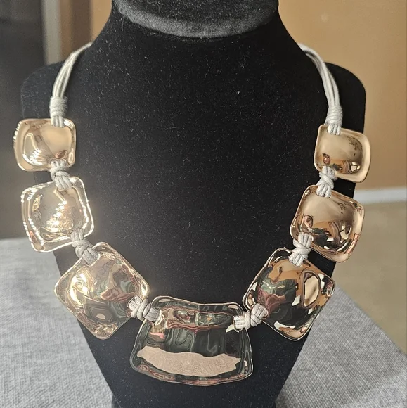 Elegant Gold and Silver Necklace 18 Inch With 2 Inch Extender - Picture 2 of 5